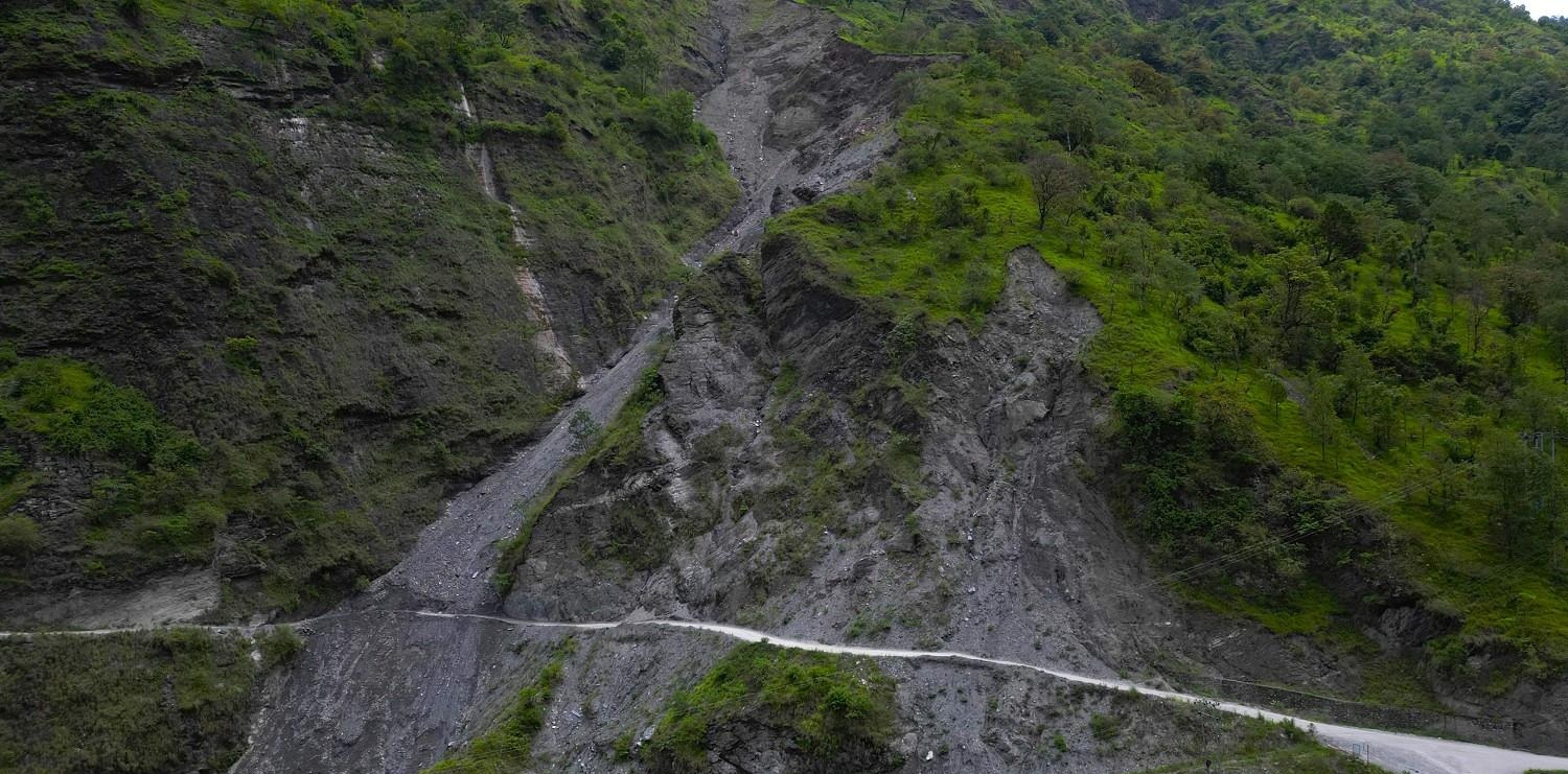 फापरखेत पहिरो छल्न म्याग्दी नदीमा मोटरेबल पुल निर्माण प्रक्रिया सुरु