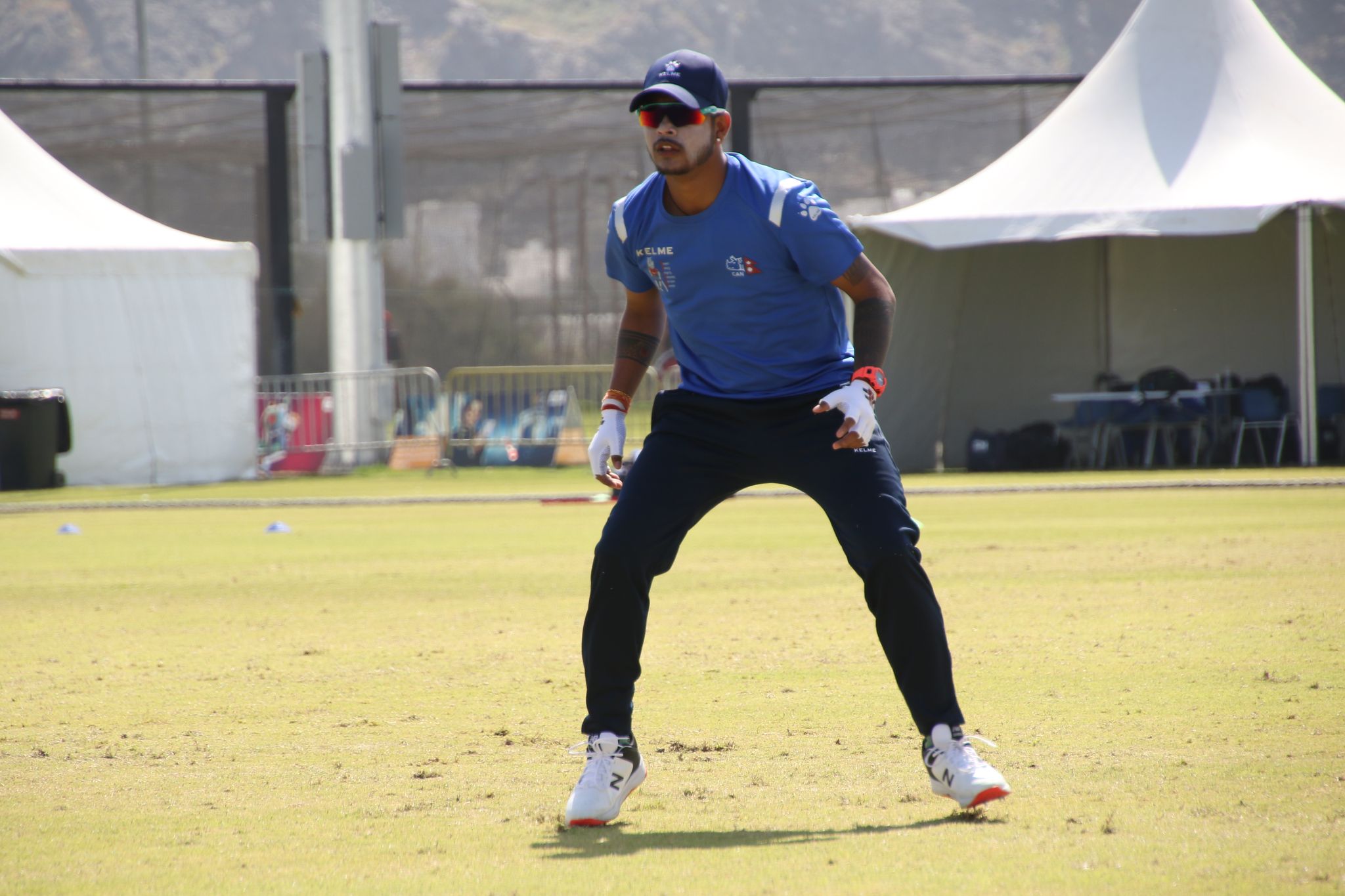 नेपाली बलरसामु टिकेन क्यानडाको ब्याटिङ, १५ ओभरमै अलआउट