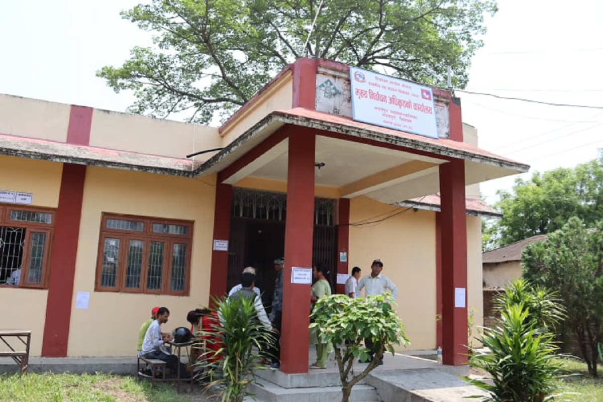 चितवनमा ठुला दलले आज उम्मेदवारी दर्ता गर्दै