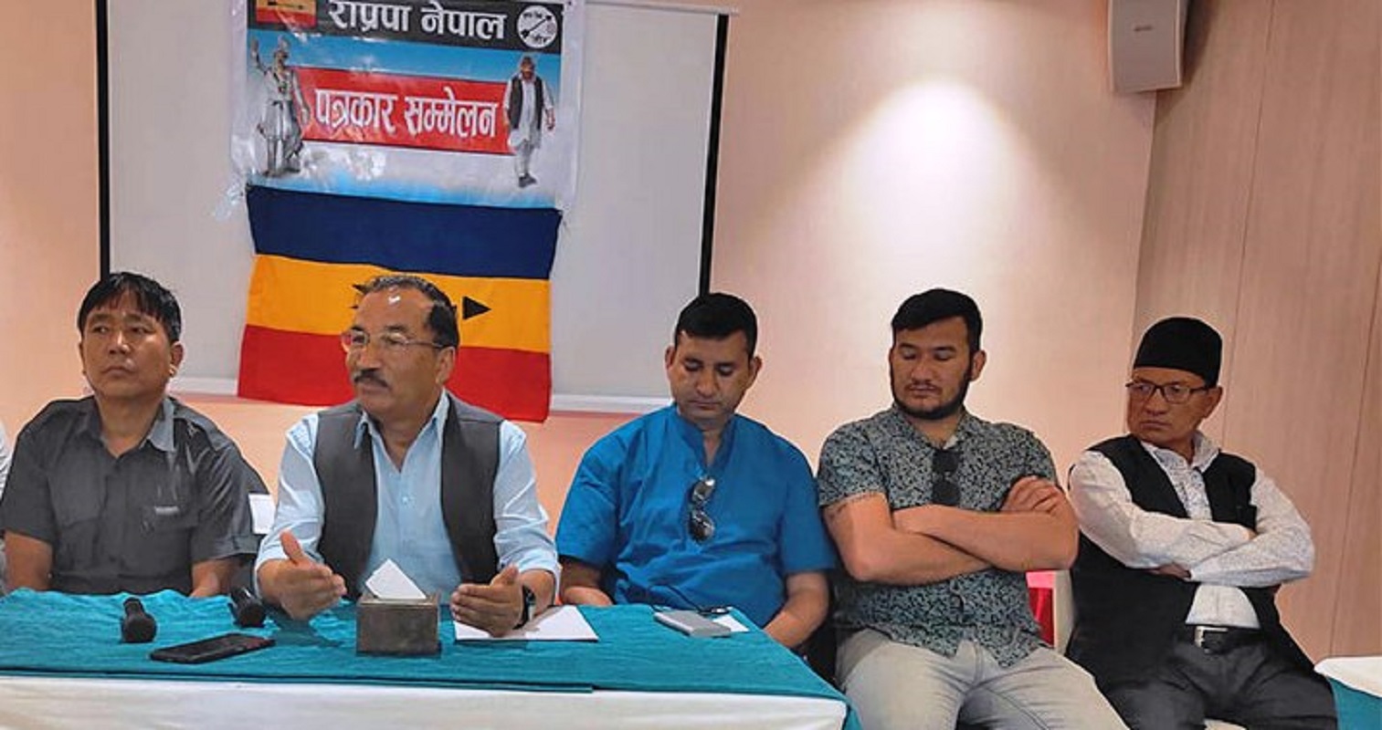 राजतन्त्रको एजेन्डा छोडेँ : अध्यक्ष थापा