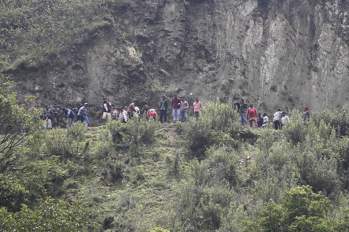बञ्चरेमा अझै आन्दोलन, संघर्ष समिति संयोजक ढुंगाना रिहा