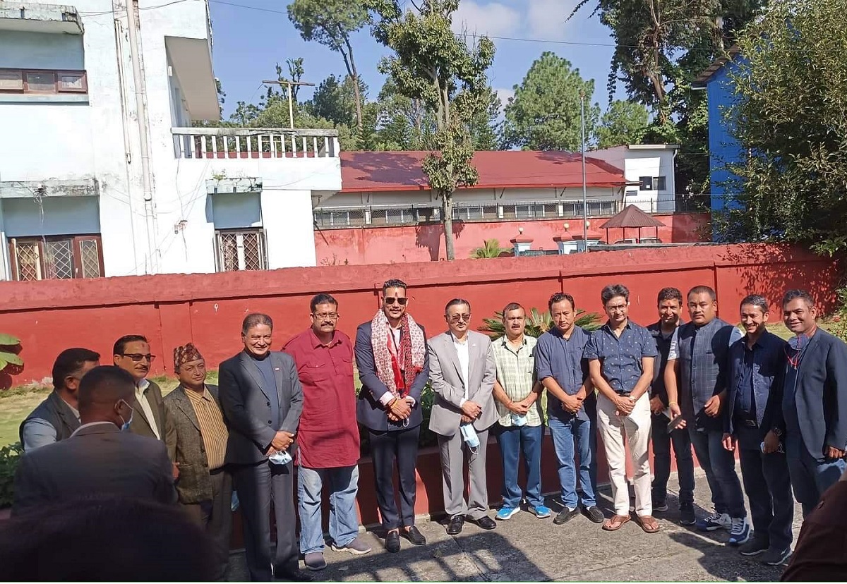 अभिनेता अनुपविक्रम शाही कांग्रेस प्रवेश