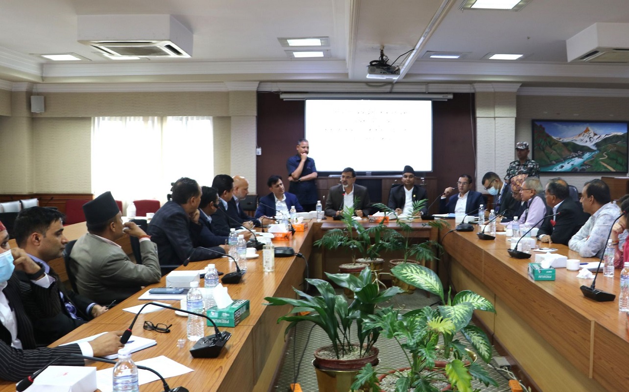 नगद अनुदान सम्बन्धी कार्यविधि तुरुन्त बनाउन अर्थमन्त्री शर्माको निर्देशन