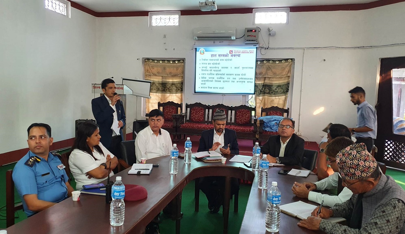 सिटी सफारीबाट पर्चा पम्प्लेट र ब्यानर हटाउन निर्वाचन कार्यालयको निर्देशन