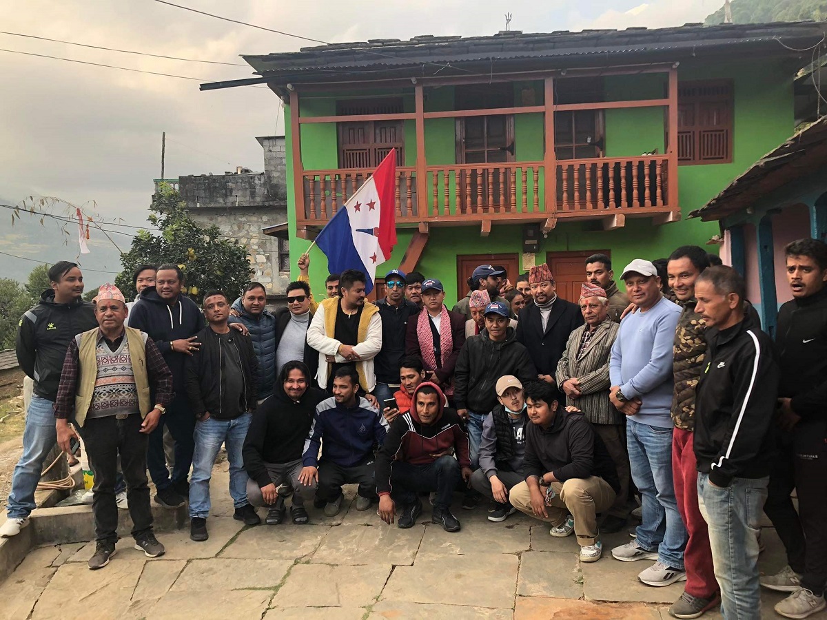 'एमाले भन्ने पार्टी ओली प्रालिमा परिणत भैसक्यो'