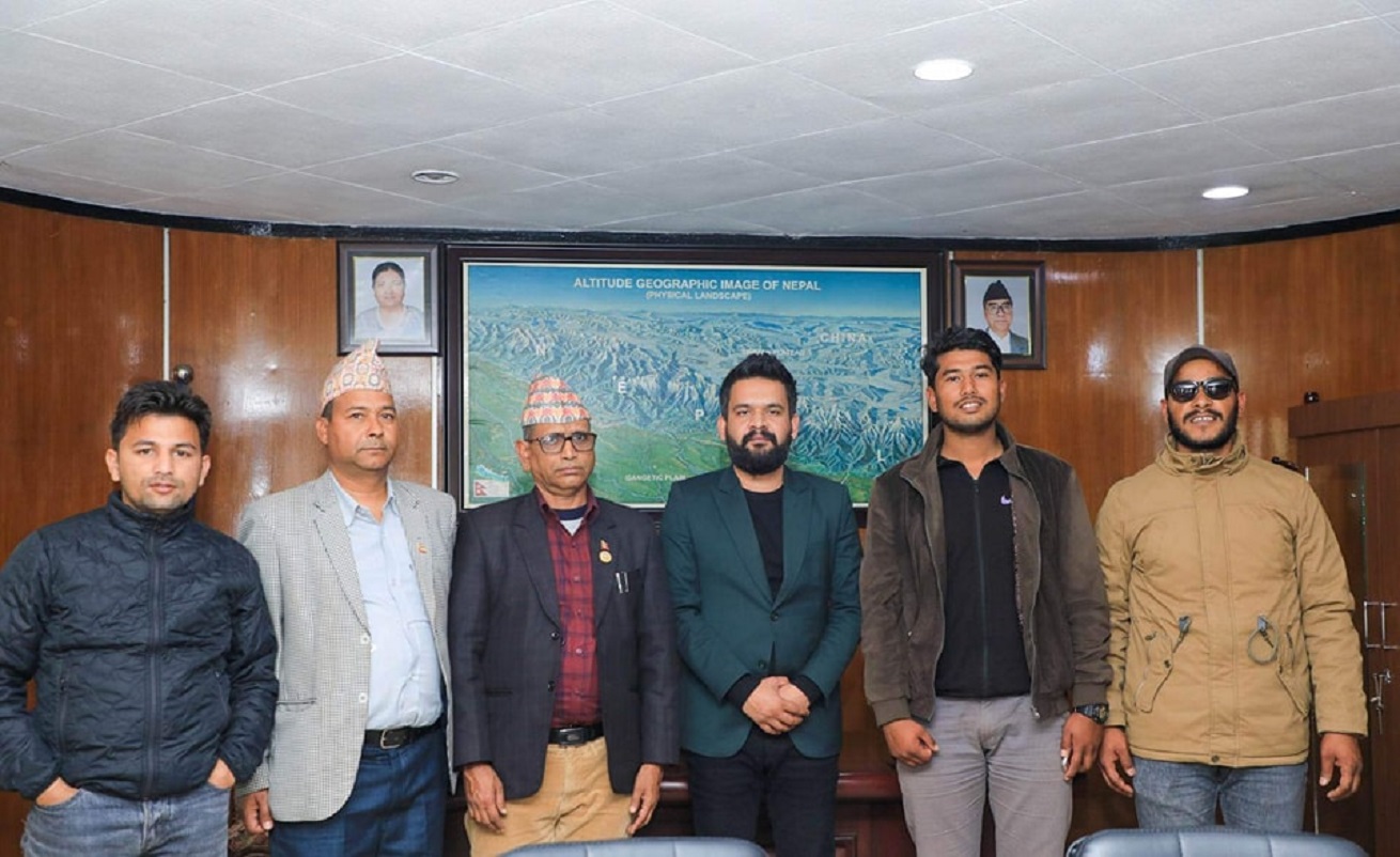 डोटीका भूकम्प पीडितलाई सहयोग गर्न काठमाडौंका मेयर शाहको आग्रह