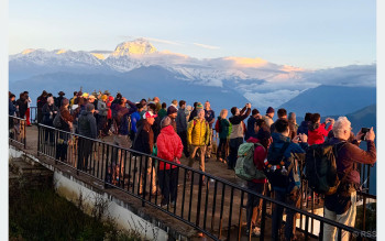 मनै लोभ्याउने पुनहिल