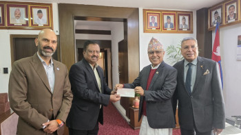 भौतिक पूर्वाधार पुनर्निर्माण कोषमा नेपाल लाइफद्वारा  डेढ करोड सहयोग