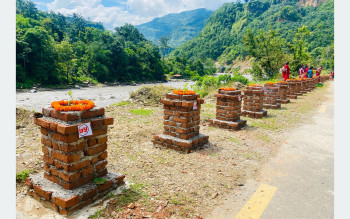 कालीगण्डकी तटमा एक सय आठ तुलसी रोपण