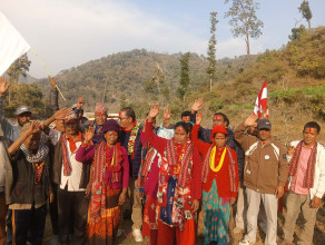 खैरालामा १३ जना कांग्रेसमा प्रवेश, आनन्द बिष्टले गरे स्वागत