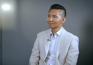 बेलायत र युरोपमा व्यबसाय फैलाउँदै नेपाली ब्यवसायी छोङनुर्बु