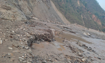 राजमार्गका ६ स्थानमा सडक अवरुद्ध, ४ ठाउँमा एकतर्फी यातायात सञ्चालन