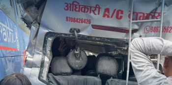 चितवनमा बस, माइक्रो र ट्रक ठोक्किंदा १० जना घाइते
