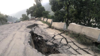 पृथ्वी राजमार्गमा आवागमनमा पूर्ण रुपमा रोक