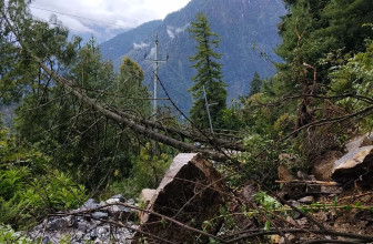 बाढी पहिरोले विद्युत् संरचनामा क्षति, पुनःस्थापनामा प्राधिकरणको टोली परिचालन