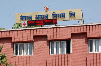 पेट्रोलियमको मूल्य यथावत्, आगामी १५ दिनमा मात्रै आयल निगमलाई ३ अर्ब २० करोड घाटा