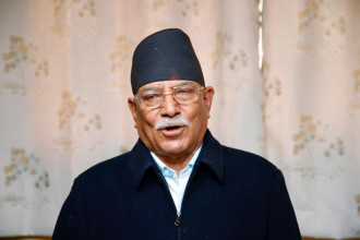 रासायनिक मलको सहज आपूर्ति गर्न सरकारसँग प्रचण्डको आग्रह