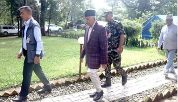 राष्ट्रपति पौडेल बाढी प्रभावित क्षेत्रको अवलोकन गर्न नुवाकोटमा