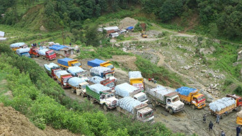 स्थानीयको अवरोधले काठमाडौं उपत्यकाको फोहर विसर्जन रोकियो