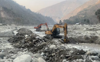 वर्षाले विभिन्न राजमार्ग प्रभावित, केही सडकमा राति सवारी सञ्चालन गर्न नपाइने