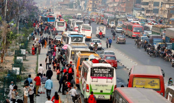 मनपरी भाडा उठाउँदै सार्वजनिक यातायातका परिचालक