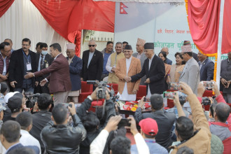 कांग्रेसको चियापानमा सानेपा पुगे एमाले शीर्ष नेताहरु