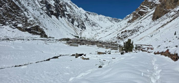 प्राकृतिक नाकाबन्दीमा परेको सिमकोट-हिल्सा सडक दुई दिनभित्र खुल्ने