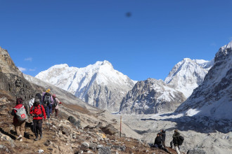 कञ्चनजंघा क्षेत्रमा पर्यटकीय चहलपहल सुरु, विदेशीसँगै आन्तरिक पर्यटकको पनि आकर्षण