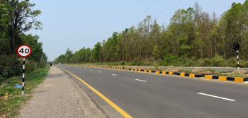 नारायणगढ-बुटवल सडक विस्तार : सडक सुरक्षाको काम पनि जारी