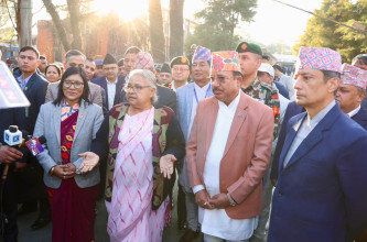 प्रधानमन्त्री कार्कीले लिइन मतपत्र छपाइको प्रगतिबारे जानकारी