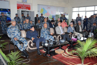 गृहमन्त्री अर्यालसहित उच्च अधिकारीबाट उपत्यकाका विभिन्न मतदान स्थलको अनुगमन