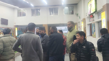 बालेनलाई जनकपुरमा समर्थकको भव्य स्वागत, विमानस्थलको ढोका फुट्यो