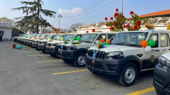 निर्वाचनका लागि भारतले दिएका गाडी अर्थ मन्त्रालयलाई हस्तान्तरण