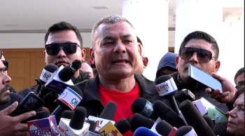 प्रधानमन्त्री र प्रसाईंबीच भेटवार्ता