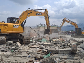 पोखरा बसपार्कका व्यापारिक संरचना हटाइयो, सुकुमवासी बस्ती अझै बाँकी