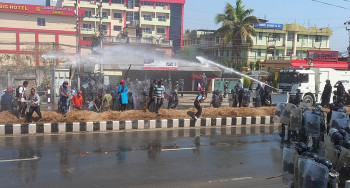 प्रदेश नामकरणविरुद्धको आन्दोलनमा डीएसपीसहित २० जना घाइते