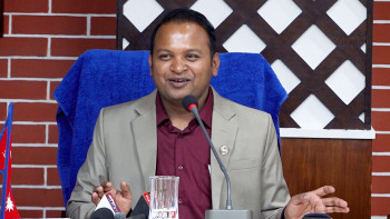 श्रममन्त्रीलाई पदमुक्त गर्ने प्रधानमन्त्रीको निर्णय