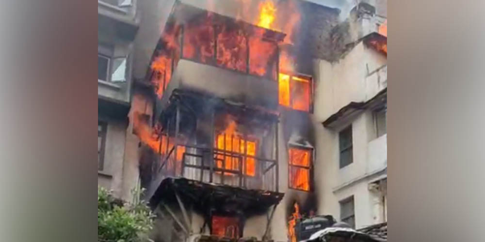 ग्यास चुहिएर मखनटोलमा आगलागी, एक जनाको मृत्यु
