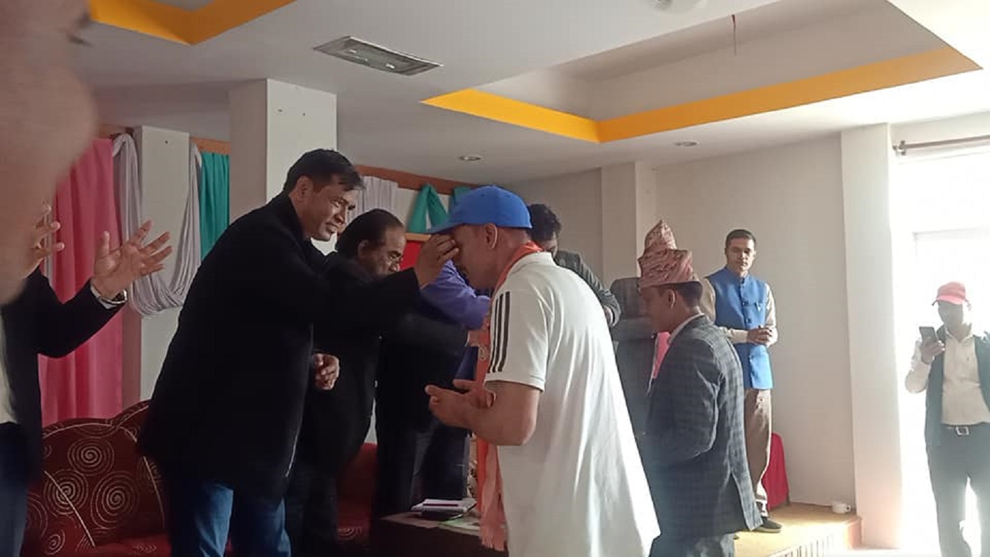 राप्रपाका पूर्व जिल्ला अध्यक्ष माओवादी केन्द्रमा प्रवेश