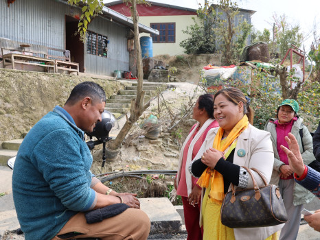 काठमाडौं-७ का जनताको घरदैलोमा बिमला, जनताका चाहना पूरा गर्ने बाचा