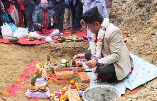 कस्तो बन्दैछ सेतीमा एक अर्बको सिग्नेचर पुल ?