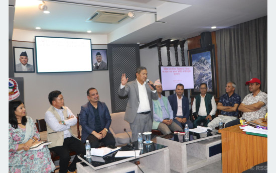 मिडिया काउन्सिल विधेयकमाथि सञ्चारमन्त्री र पत्रकारबीच छलफल