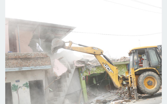 गैरीगाउँ–सिनामङ्गलमा घरटहरा हटाउने कार्य निरन्तर