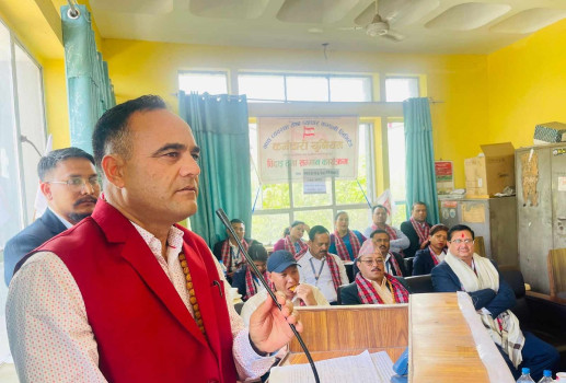 सभापति र महामन्त्रीको धारणा फरक भएकोले जनतामा भ्रम फैलियो : नैनसिंह महर