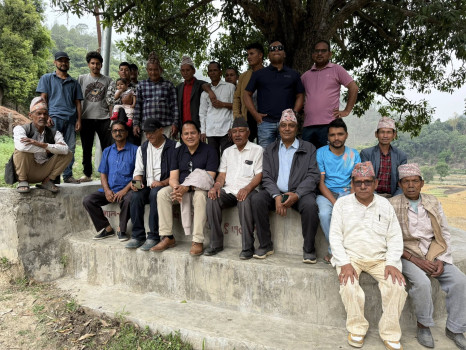 डोटीका गाउँ बस्तीमा कांग्रेस नेता विष्ट