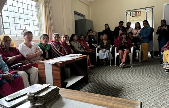 सूर्योदयमा एकल महिला समूहलाई व्यवसाय गर्न 'बीउ पुँजी'