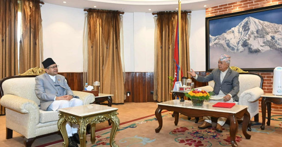 राष्ट्रपति पौडेल र सभामुख घिमिरेबिच भेटवार्ता 
