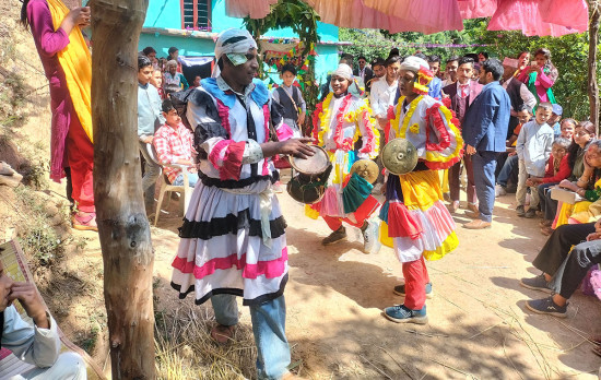 ओझेलमा परेको छलिया नाच