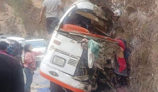सवारी दुर्घटनामा चारको मृत्यु, दुईजना मृत फेला