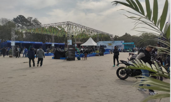 बजाजको 'एक्सचेन्ज कार्निभल' सुरु,नयाँ  २२० एफ पल्सर सार्वजनिक